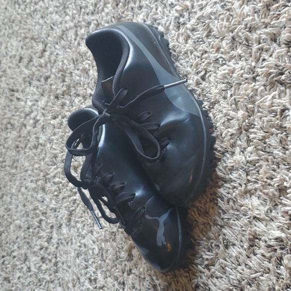 Puma Kids Indoor Soccer Training Shoe - Studded Size 11C - Picture 1 of 5